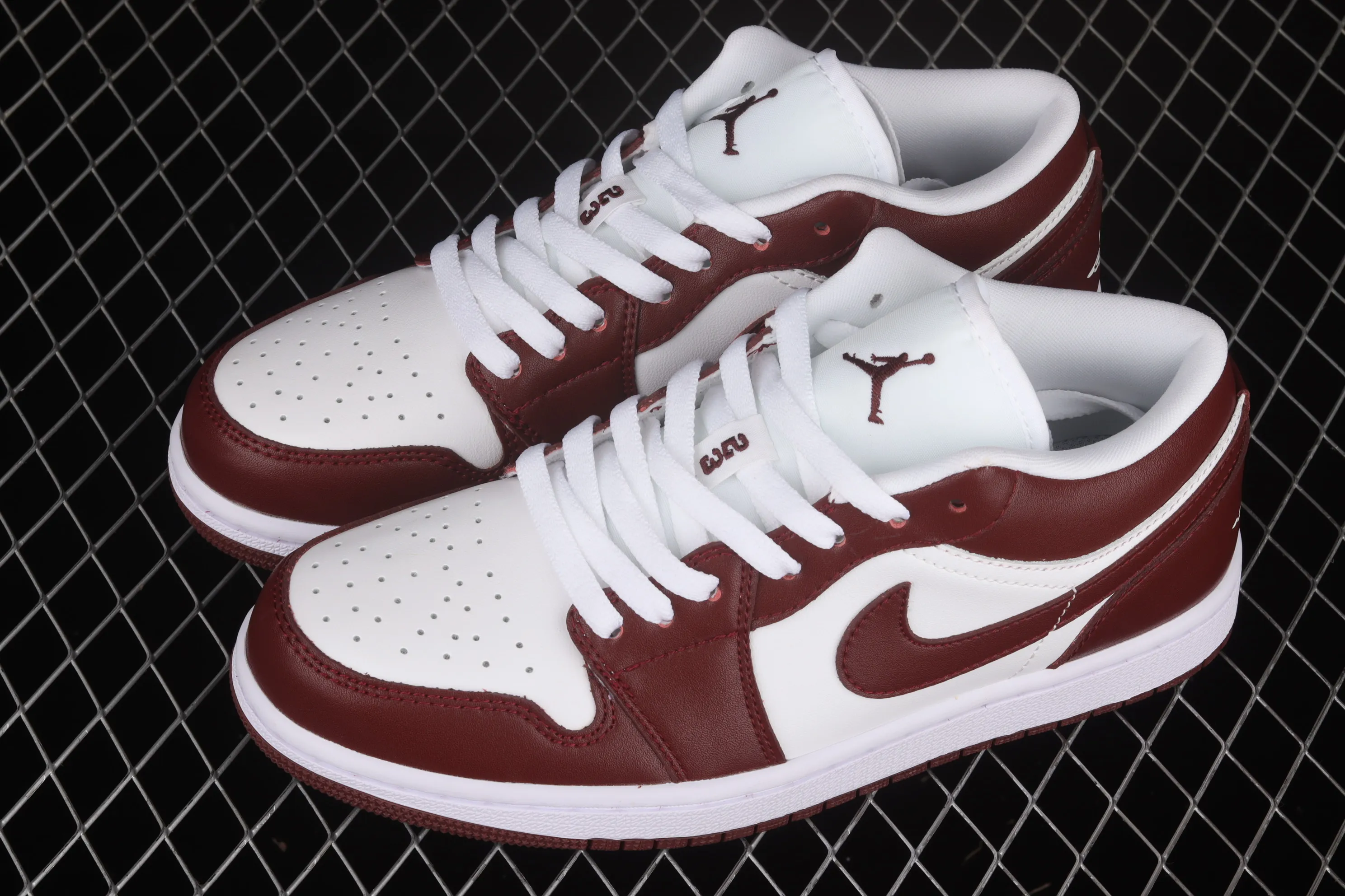 All categories Air Jordan Jordan series basketball shoes Air Jordan 1 Low Air Jordan 1 Low AJ1 Joe 1 wine red and white low-top basketball shoes DC0774-116
